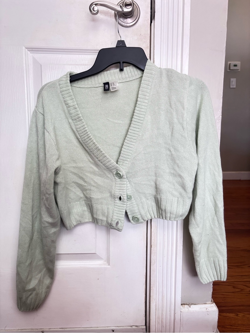 Cropped V-Neck Knit Cardigan - Light Mint Green